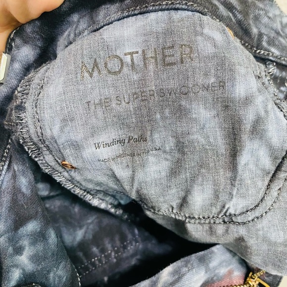 MOTHER The Super Swooner Skinny Jeans in Winding Paths print Tie-Dye Size 29 - Picture 8 of 9